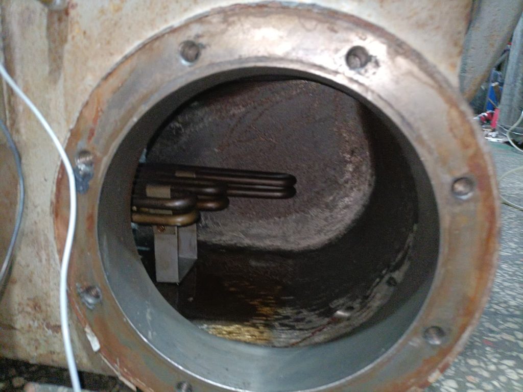 澄迈酒店中央空调冷却塔效率下降，现场排查从哪里开始
